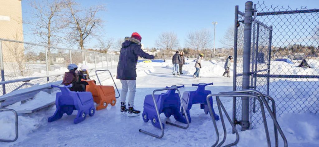 Barre de soutien mini zamboni en prêt gratuitement au Colisée et à la patinoire extérieure de Matane