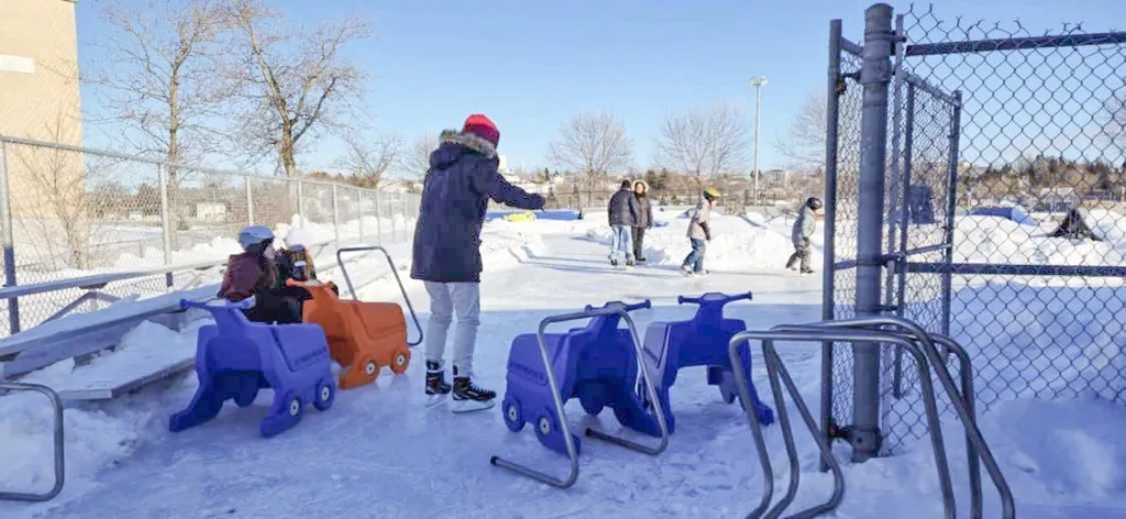 Barre de soutien mini zamboni en prêt gratuitement au Colisée et à la patinoire extérieure de Matane