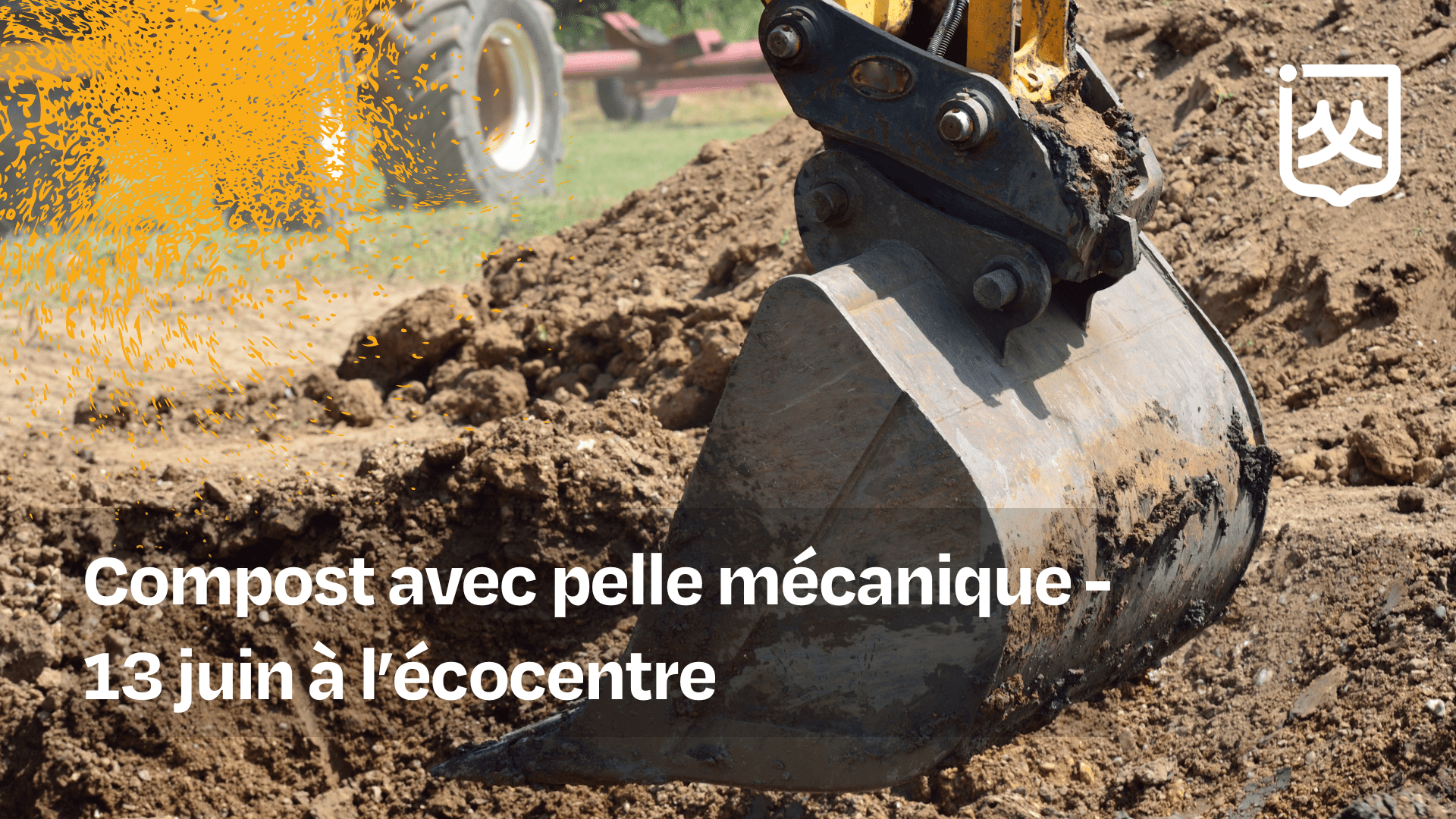 Compost avec pelle mécanique