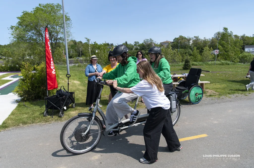 Circonflexe photo de Louis-Philippe Cusson